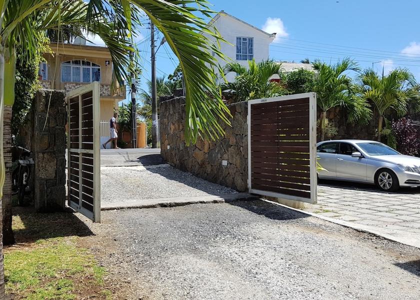  Trou d'Eau Douce Entrance