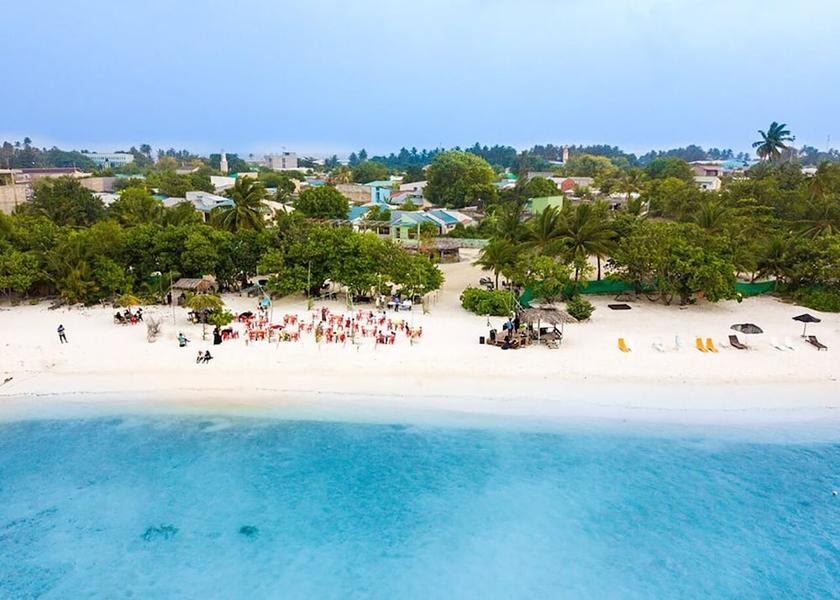 Kaafu Atoll Himmafushi Beach
