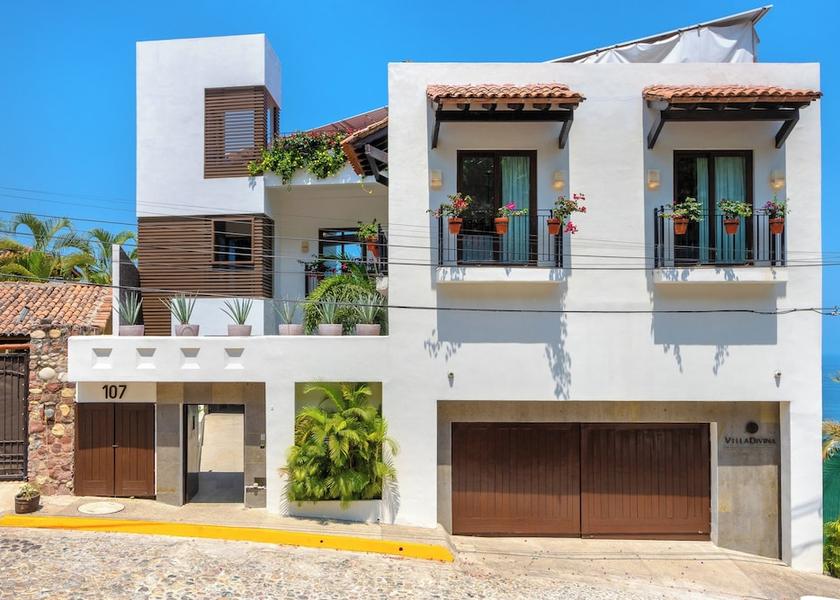 Jalisco Puerto Vallarta Front of property