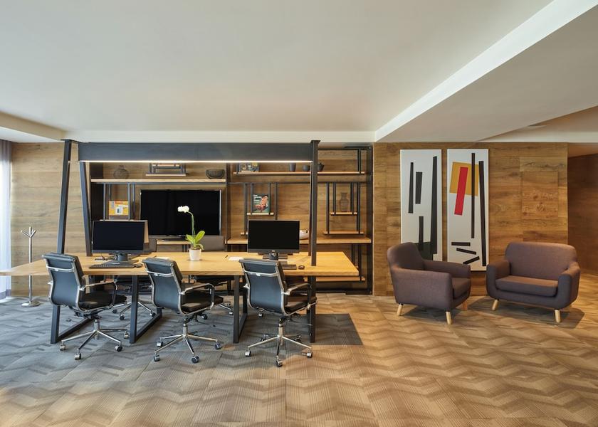  Tlalnepantla de Baz Business center