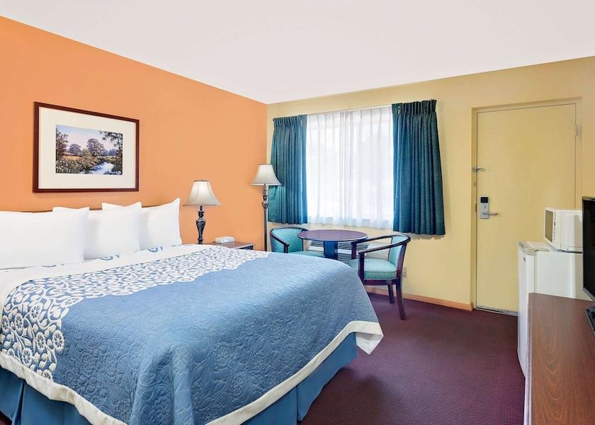 Pennsylvania Waynesboro Room