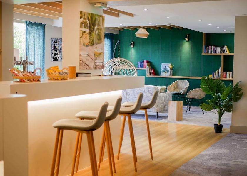 Nouvelle-Aquitaine Fontaine-le-Comte Bar