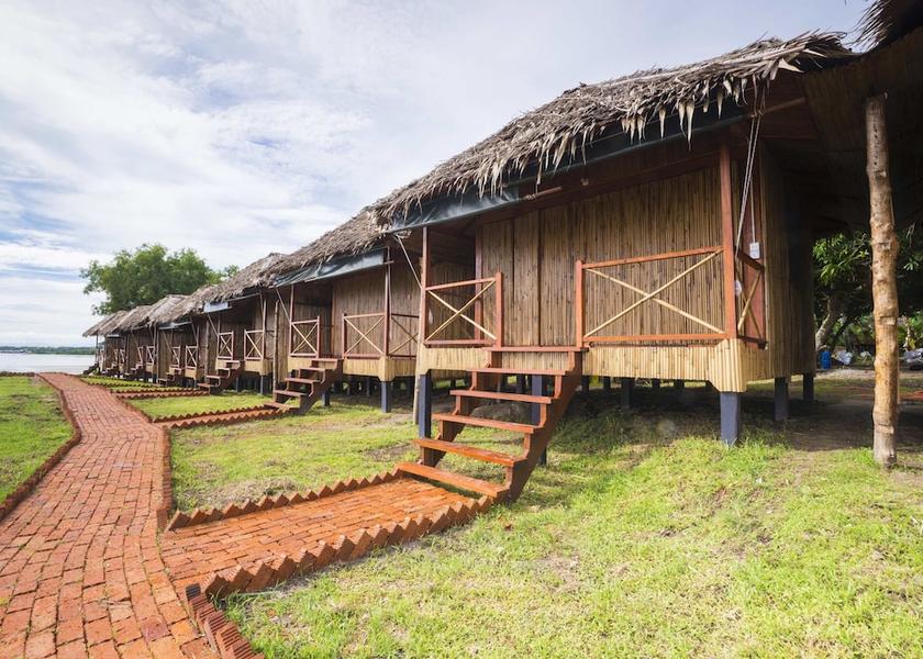 Sabah Kudat Exterior
