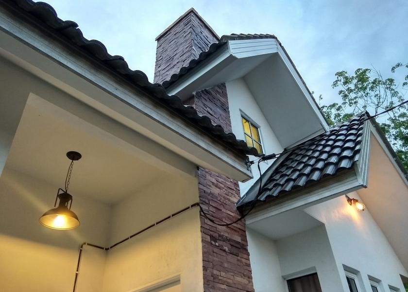 Malacca Jasin Exterior Detail