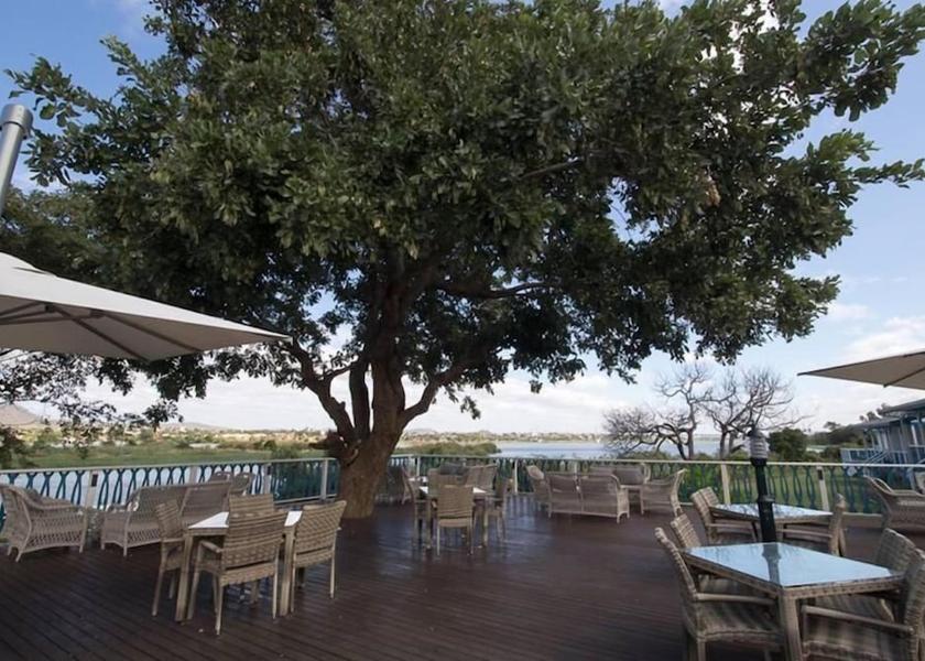 Tete Tete Restaurant