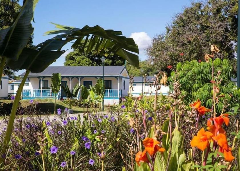 Tete Tete Property grounds