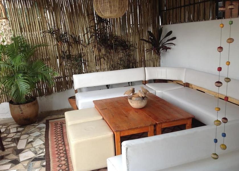  Maputo Exterior Detail