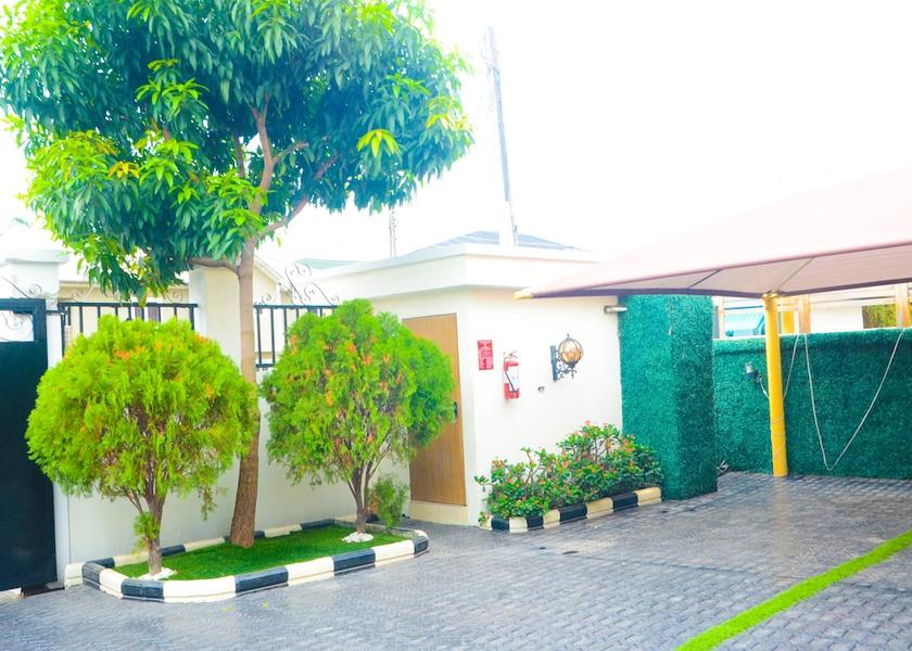  Lagos Exterior Detail