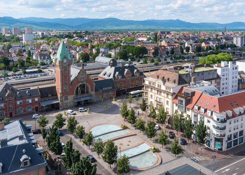 Grand Est Colmar Exterior