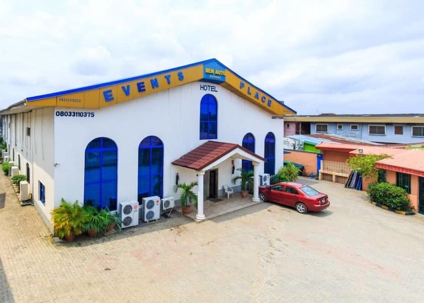  Lagos Exterior Detail