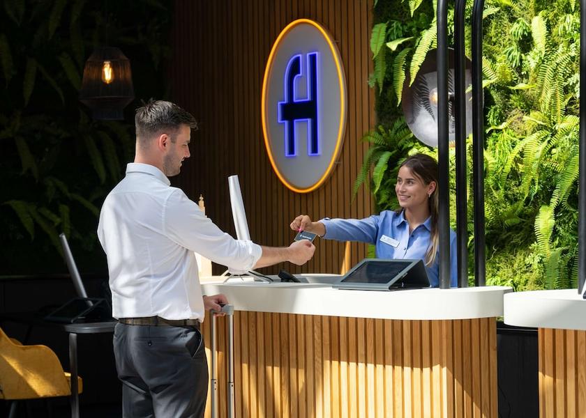 Groningen Groningen Reception