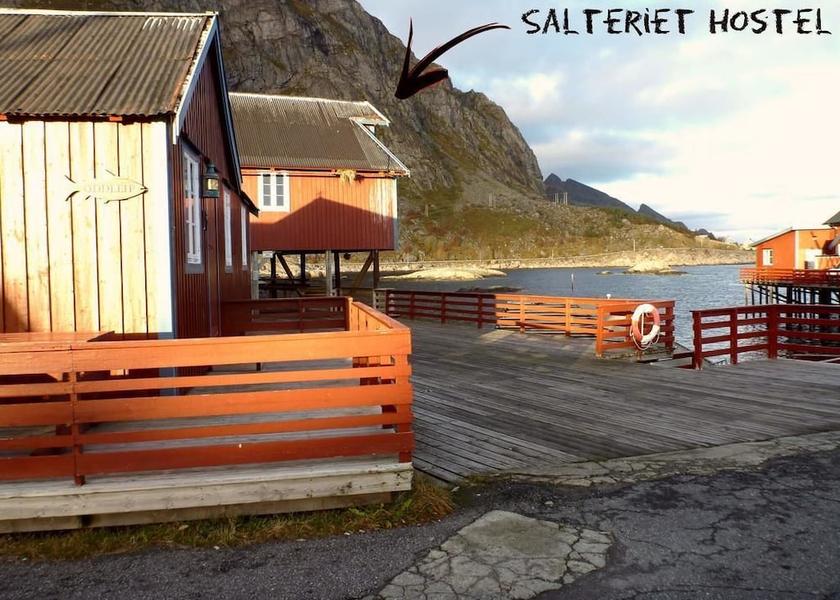 Nordland Moskenes Facade