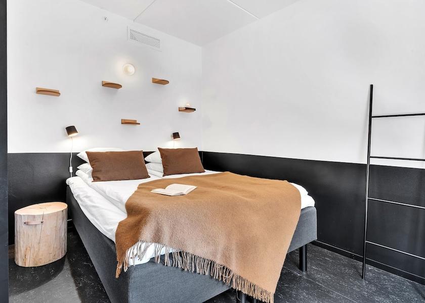  Oslo Room