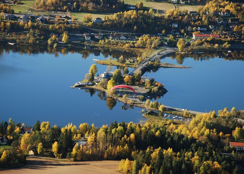 Buskerud Hole Property grounds
