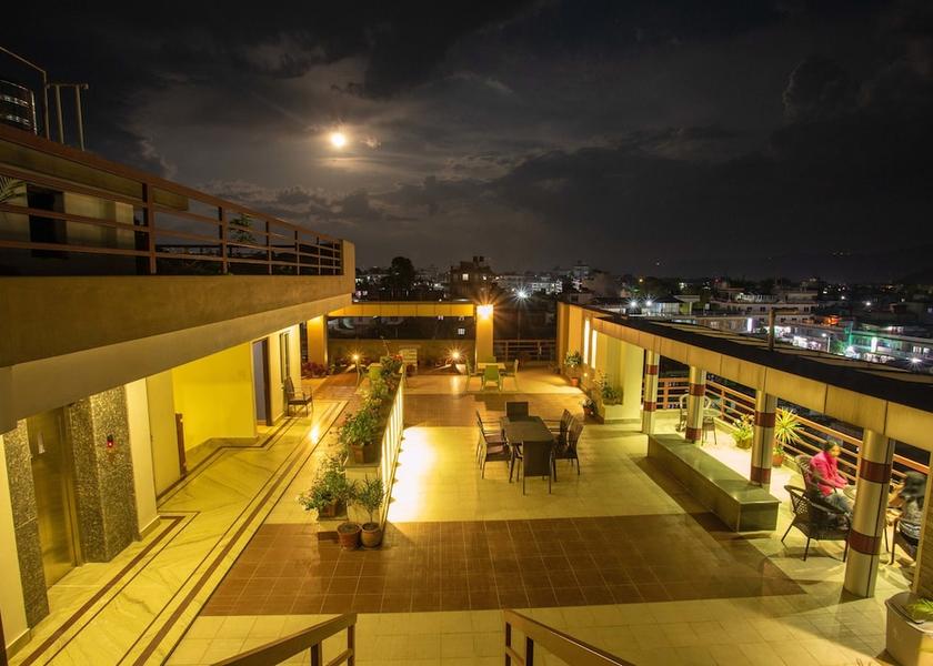 Gandaki Pokhara Terrace/patio