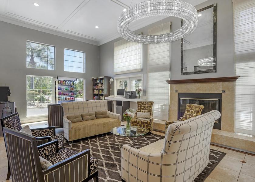 California Dixon Lobby