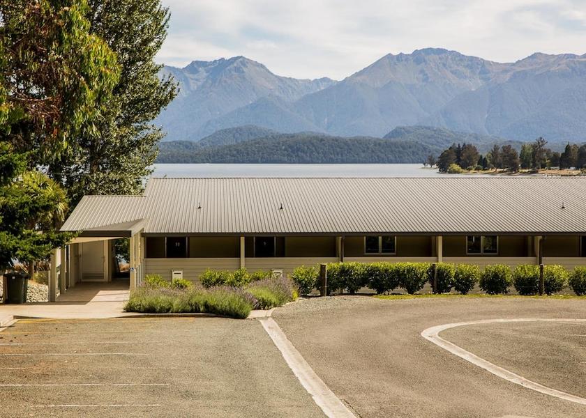 Southland Te Anau Exterior Detail