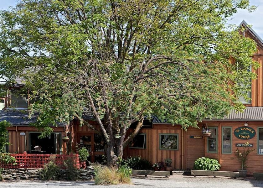 Otago Wānaka Exterior