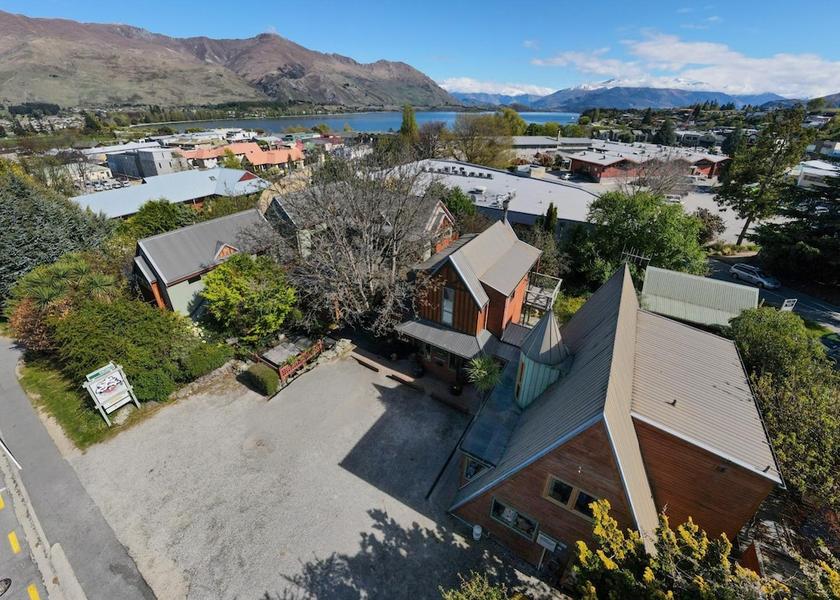 Otago Wānaka Property grounds