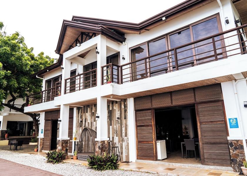 Calabarzon Mabini Front of property