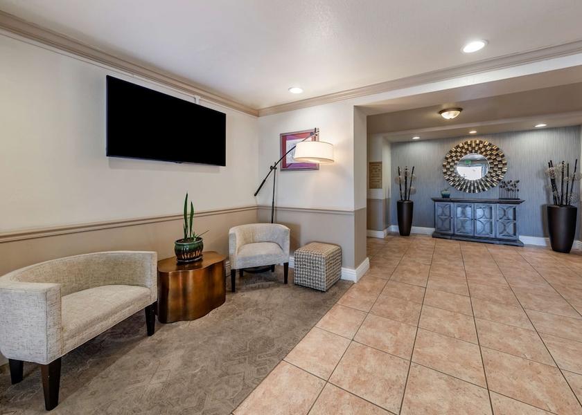 California Palmdale Lobby