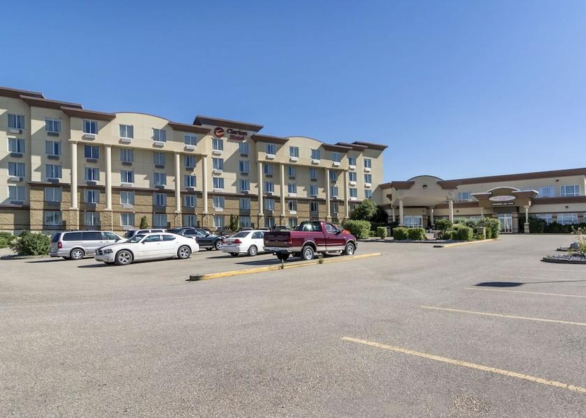 Alberta Sherwood Park Exterior Detail