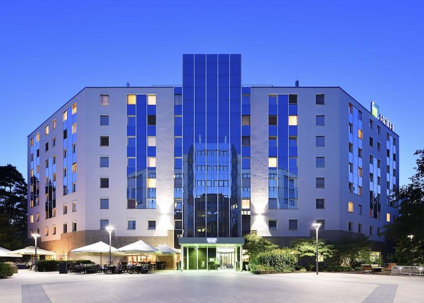 Middle Franconia Nuremberg Front of property - evening/night