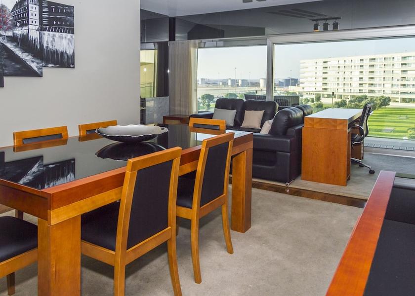 Porto Matosinhos In-Room Dining