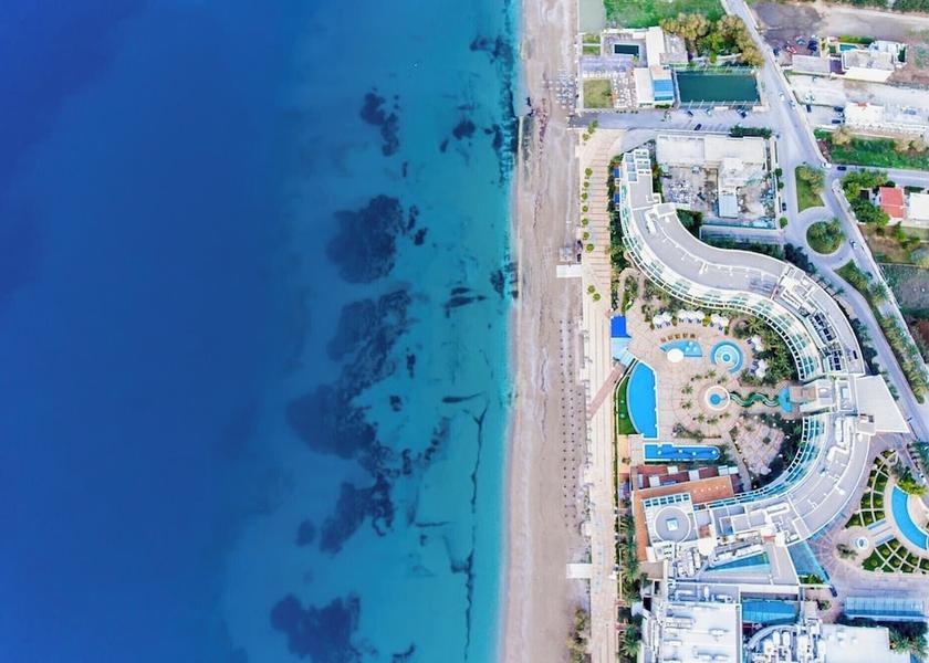 Peloponnese Region Loutraki-Agioi Theodoroi Exterior