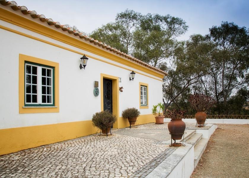 Beja Beja Property entrance