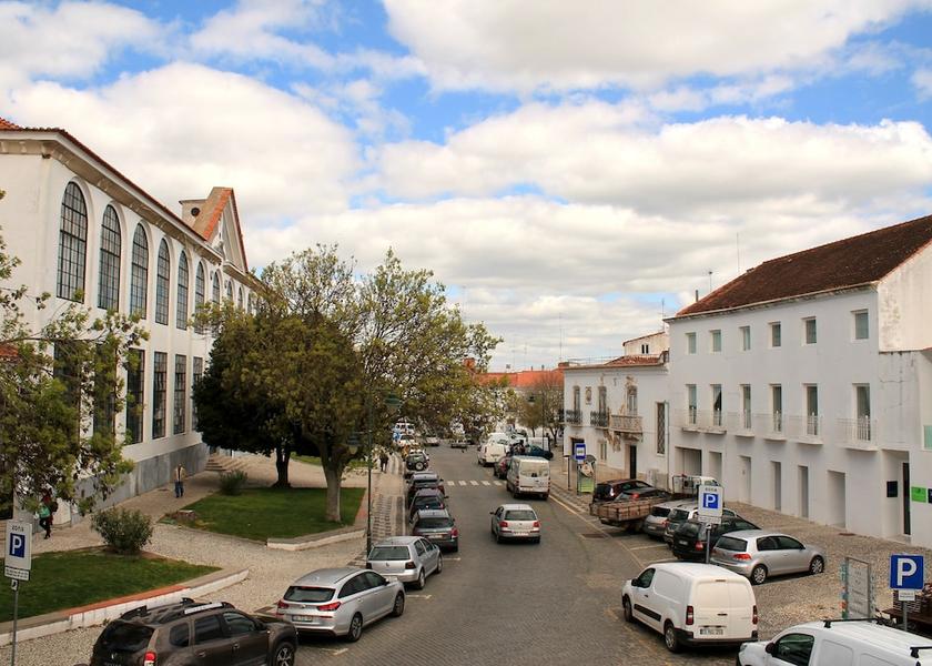 Beja Moura Property grounds