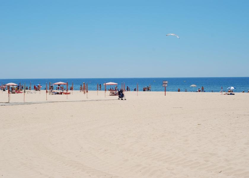 Faro Vila Real Santo Antonio Beach