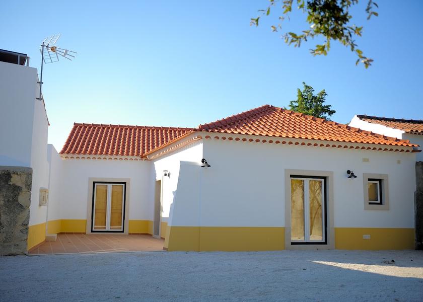 Santarém Torres Novas Exterior