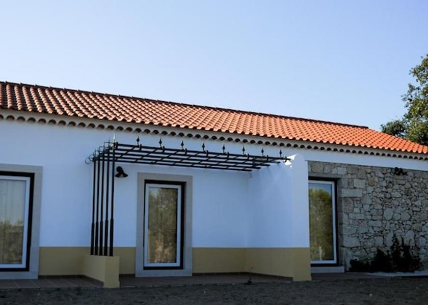 Santarém Torres Novas Exterior