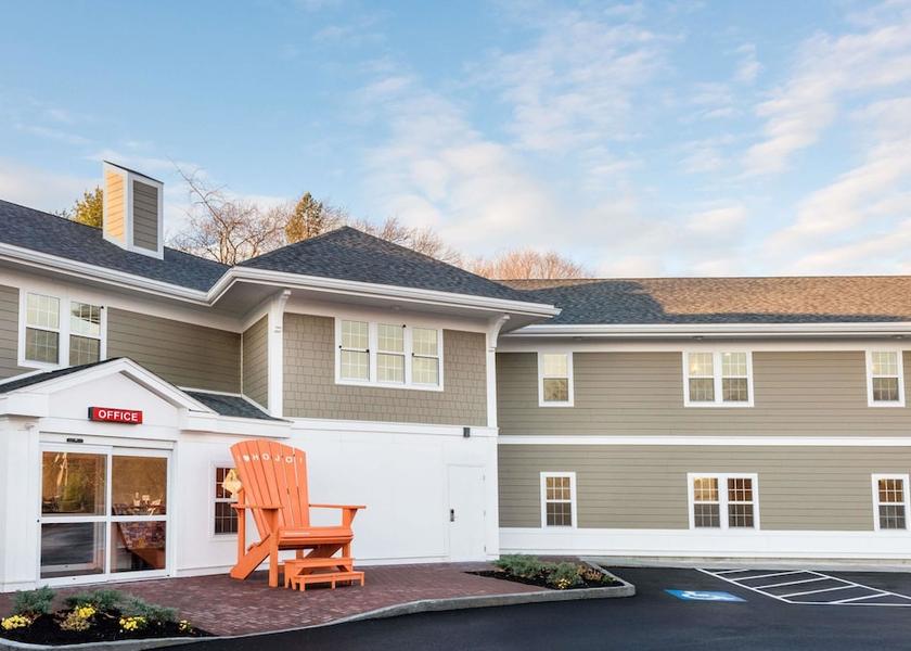 Massachusetts Quincy Exterior Detail