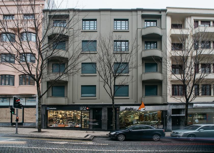 Porto Porto Facade