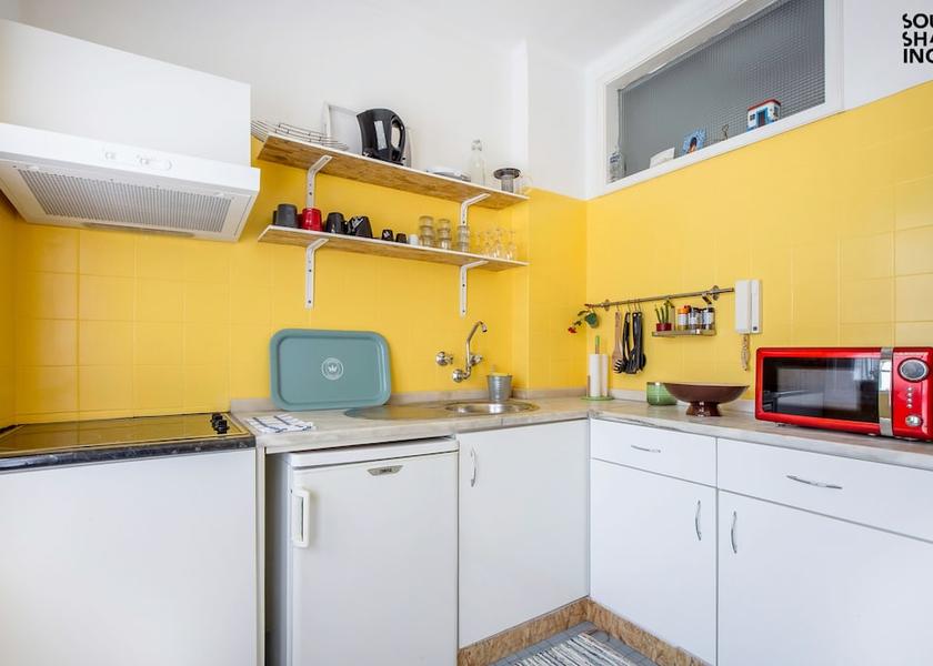 Porto Porto Kitchenette