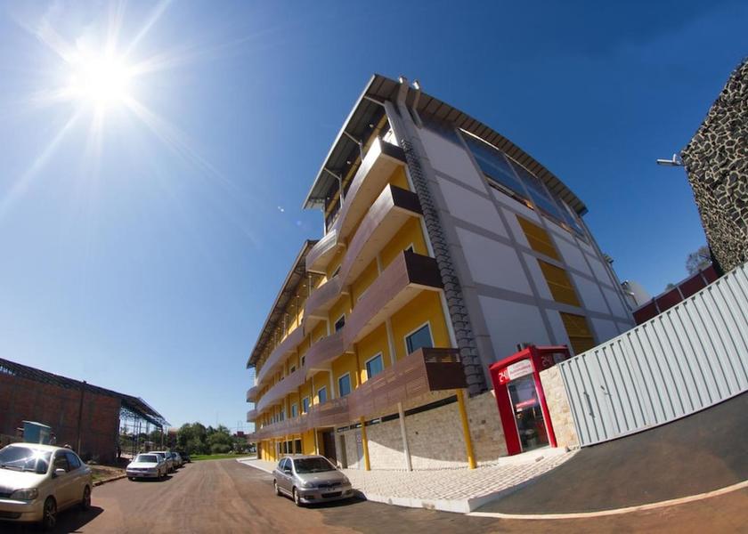  Ciudad Del Este Exterior Detail