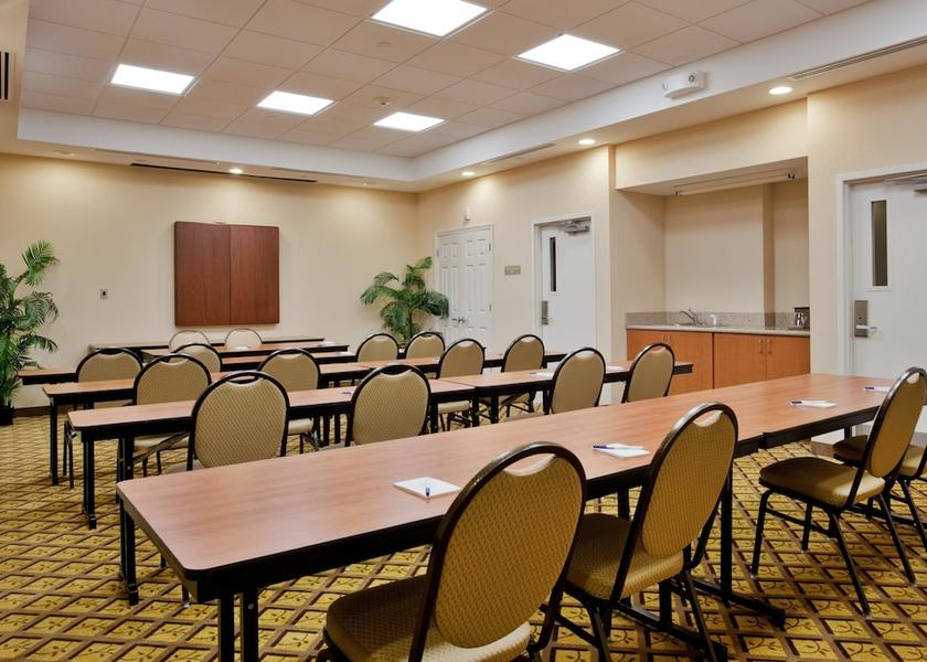 Virginia Norfolk Meeting Room