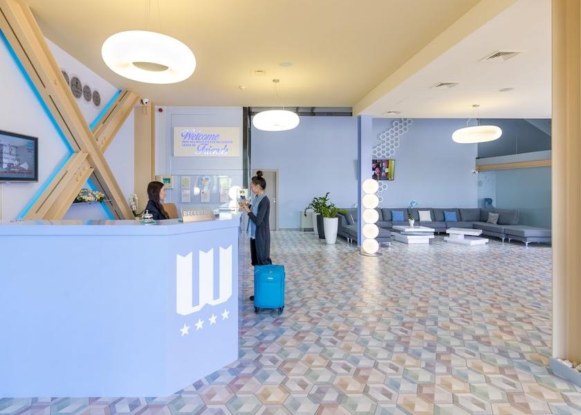  Cluj-Napoca Reception