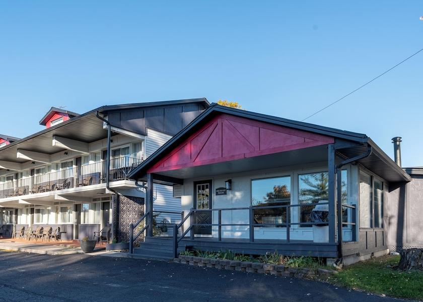 Ontario Gananoque Exterior