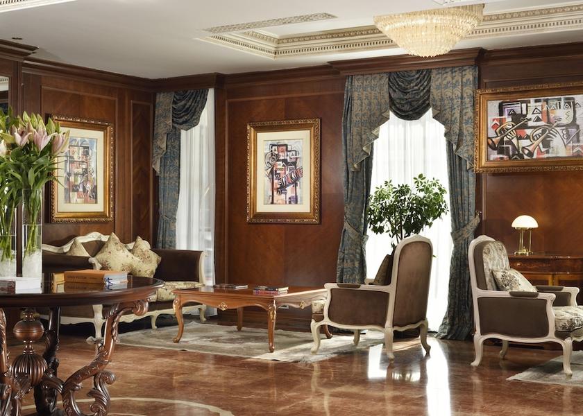 Kosovo Pristina Lobby