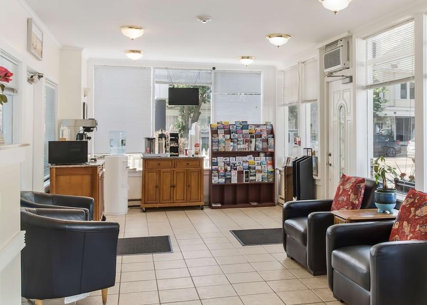 Massachusetts Hyannis Lobby