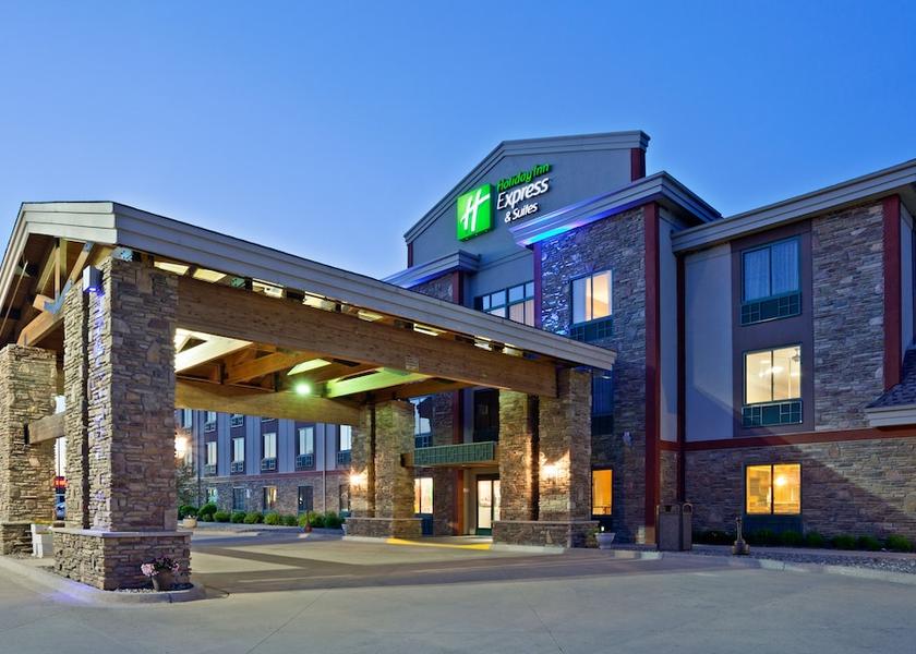 Minnesota Brainerd Exterior Detail