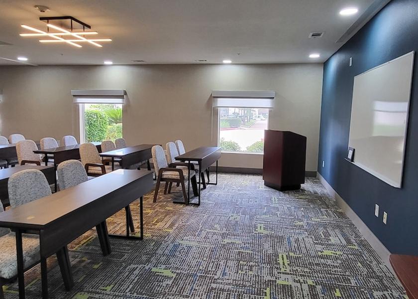 Texas Deer Park Meeting Room