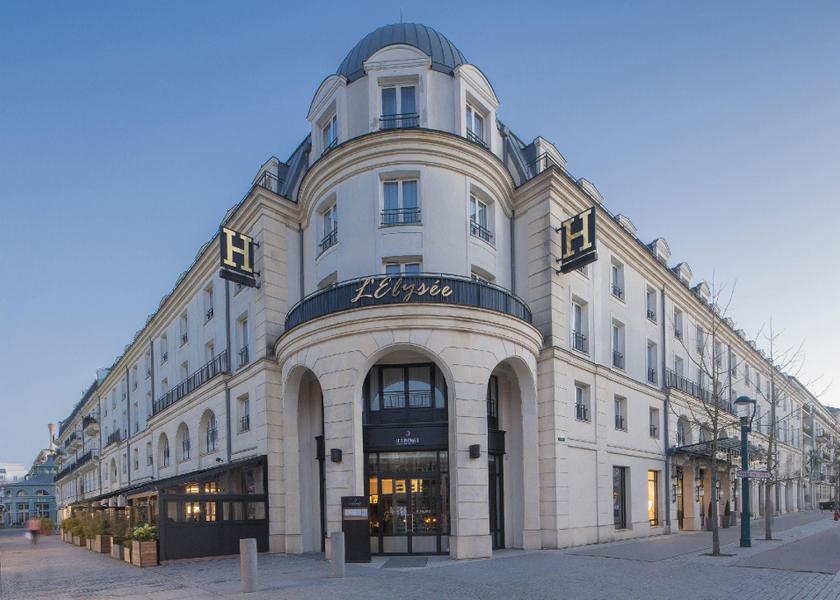 Île-de-France Serris Hotel Exterior