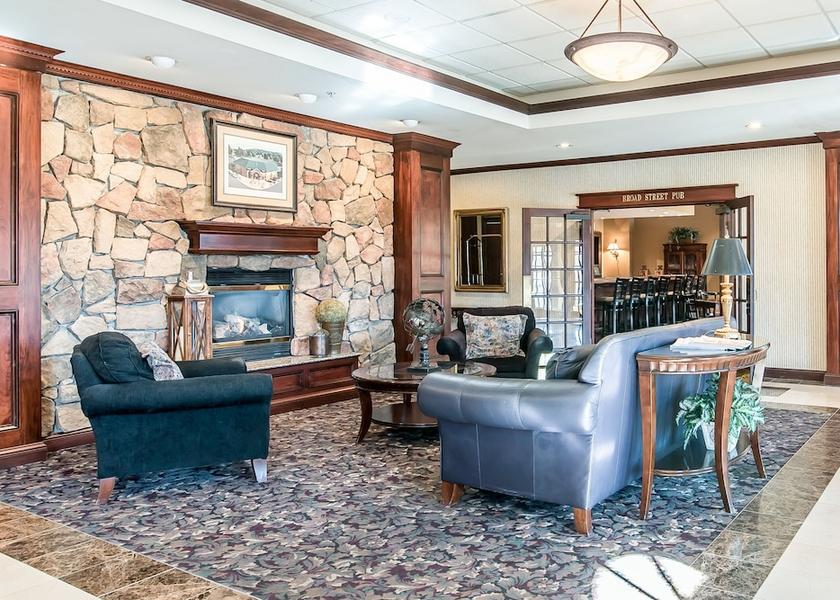 New York Oneonta Lobby sitting area