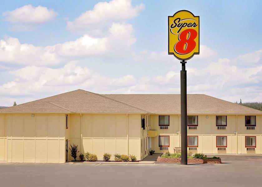 Missouri Rock Port Exterior Detail