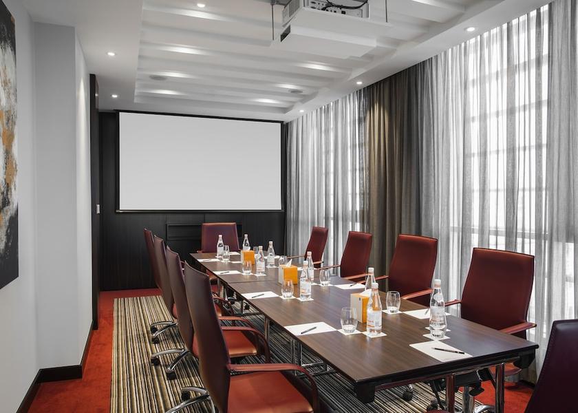  Jeddah Meeting Room