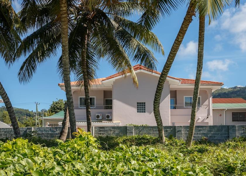  Mahé Island Exterior Detail